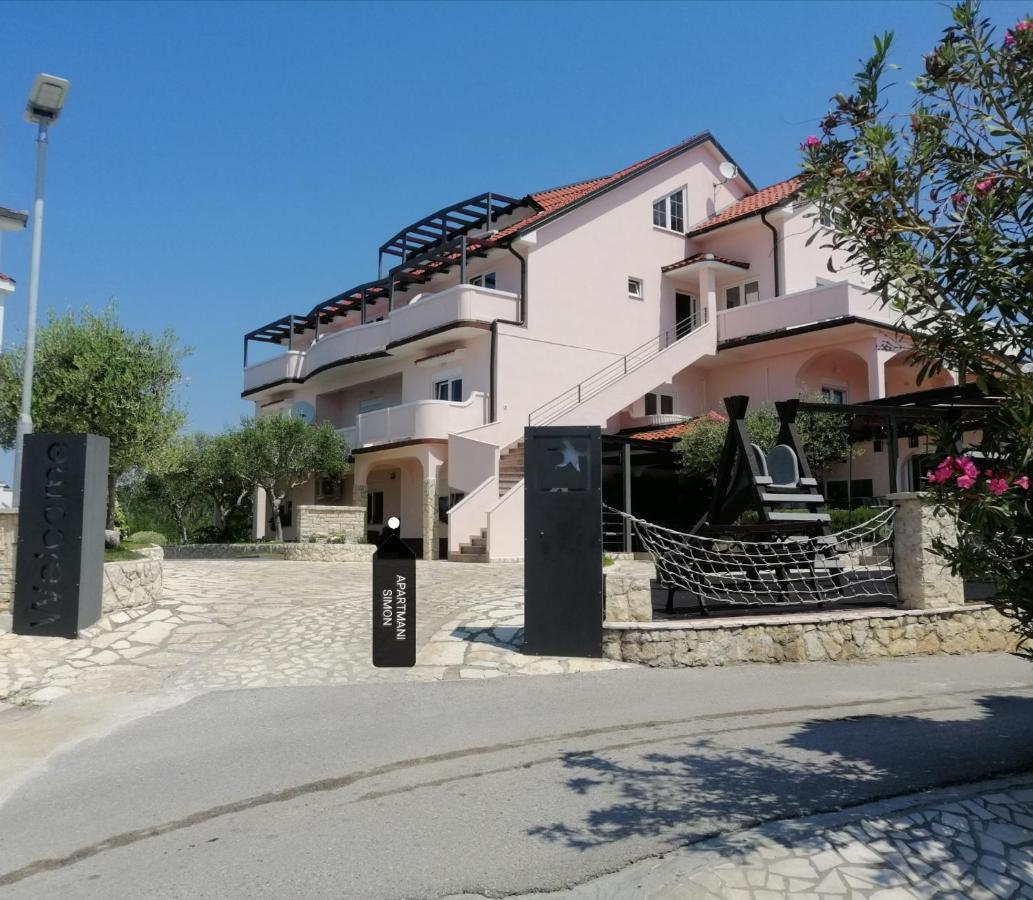 Apartmani Simon Lopar Exterior photo