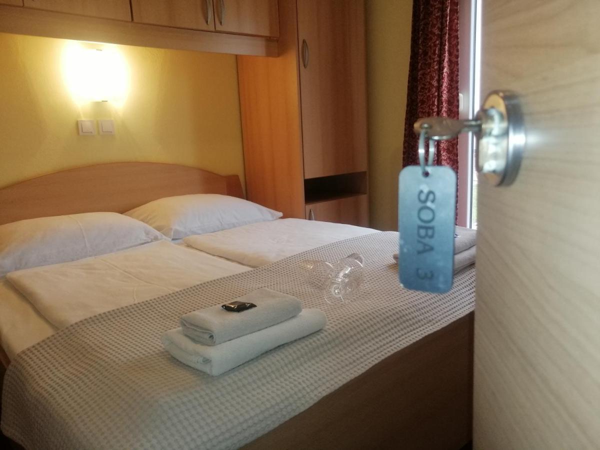 Apartmani Simon Lopar Room photo